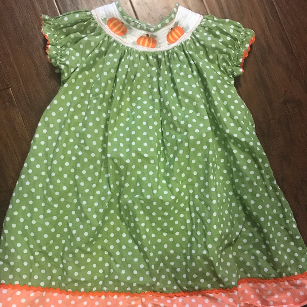 3 4t smocked dresses, 1 4t shorts outfit